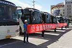 完满服务敦煌文博会  金旅客车驰骋大漠
