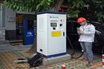 广东湛江首批汽车充电桩投入运营 为电动汽车“加油”
