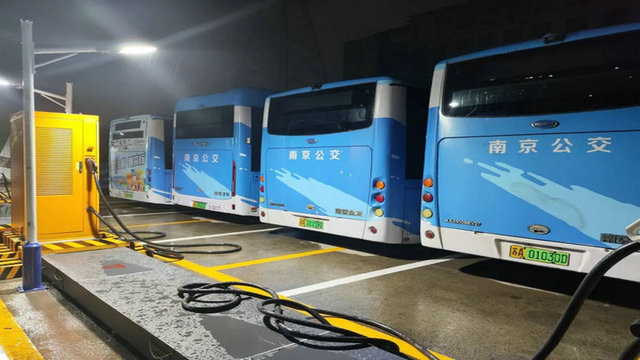 南京公交集团 :削峰填谷,为城市电网“解压”!