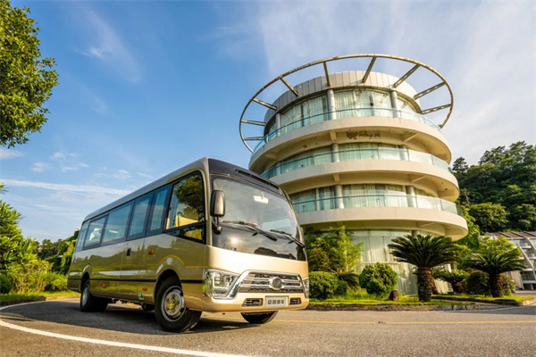 安凯高端客车服务达沃斯论坛，匠心打造“中国制造”流动名片