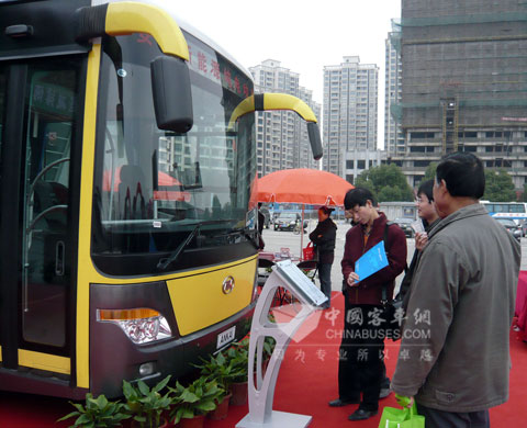安凯携12米纯电动公交车亮相安徽新能源车展
