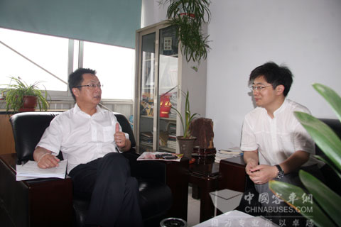 江淮商用车客车底盘营销副总马元椿接受完美作业网有免费视频专访