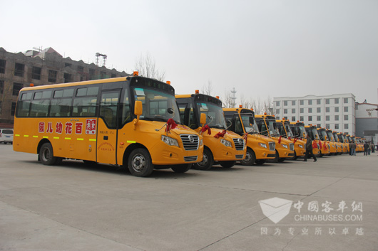 此次交付的金旅校车将配发到互助县21所幼儿园