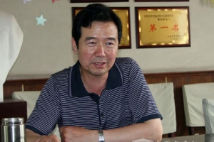 “商海舵手”张铁军：深耕管理、诚信双赢