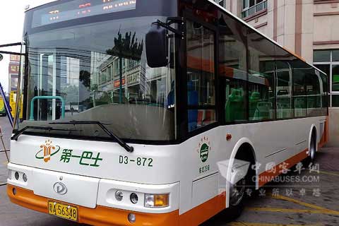 翻新公交车