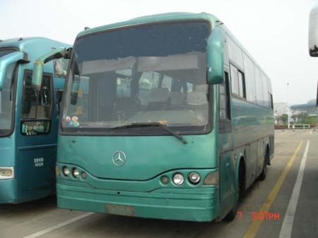 出售亚星奔驰33座