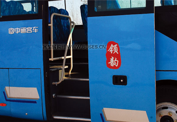 中通领韵LCK6750N5E客车（天然气国五24-31座）