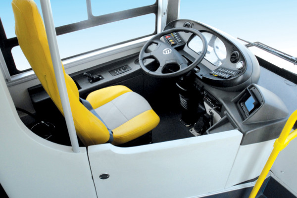 金旅XML6115JHEVA5C公交车（柴油/电混动国五20-39座）