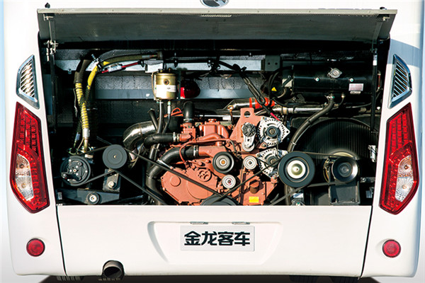 金龙XMQ6802AYD5C客车（柴油国五24-34座）