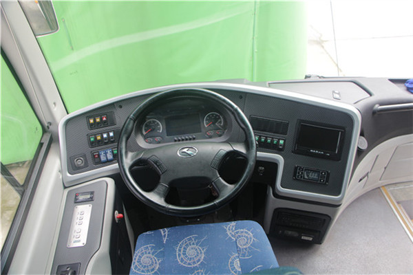 南京金龙NJL6117BEV12客车（纯电动24-53座）