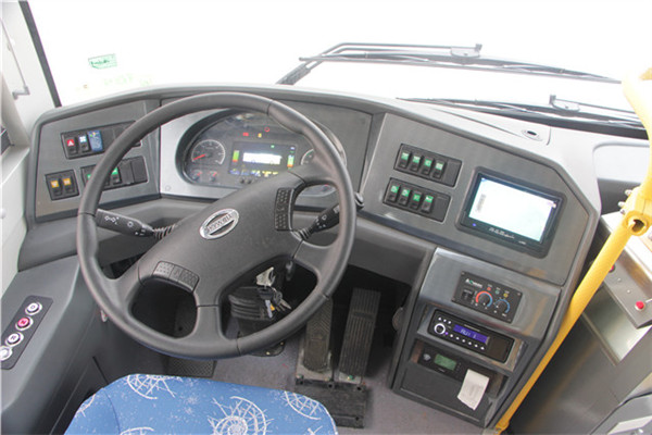 南京金龙NJL6859BEV13公交车（纯电动10-28座）