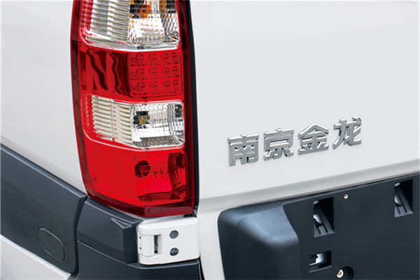南京金龙NJL6600BEV63客车（纯电动10-18座）