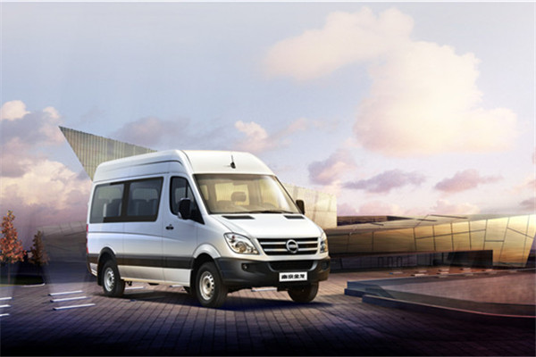 南京金龙NJL6600BEV60客车（纯电动10-18座）