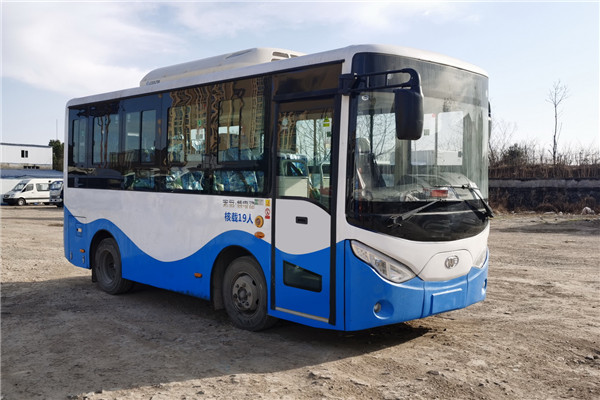 宏远KMT6601HBEV客车（纯电动10-19座）