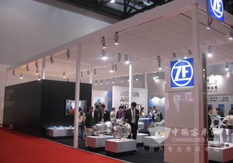 采埃孚展台