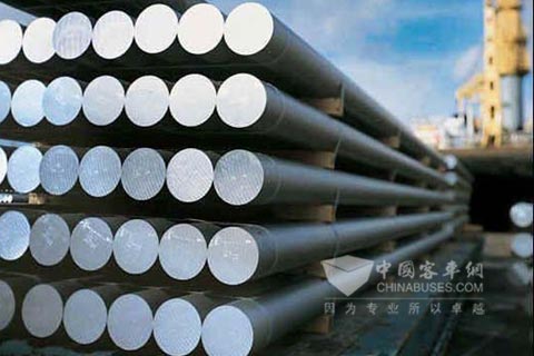 为了控制碳纤维零件的价格与品质,BMW将部分碳纤维零件自行生产